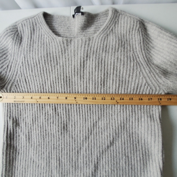 Theory Cashmere Blend Wool Sweater Size L Long Sleeve Ribbed Knit Pullover - Picture 6 of 12
